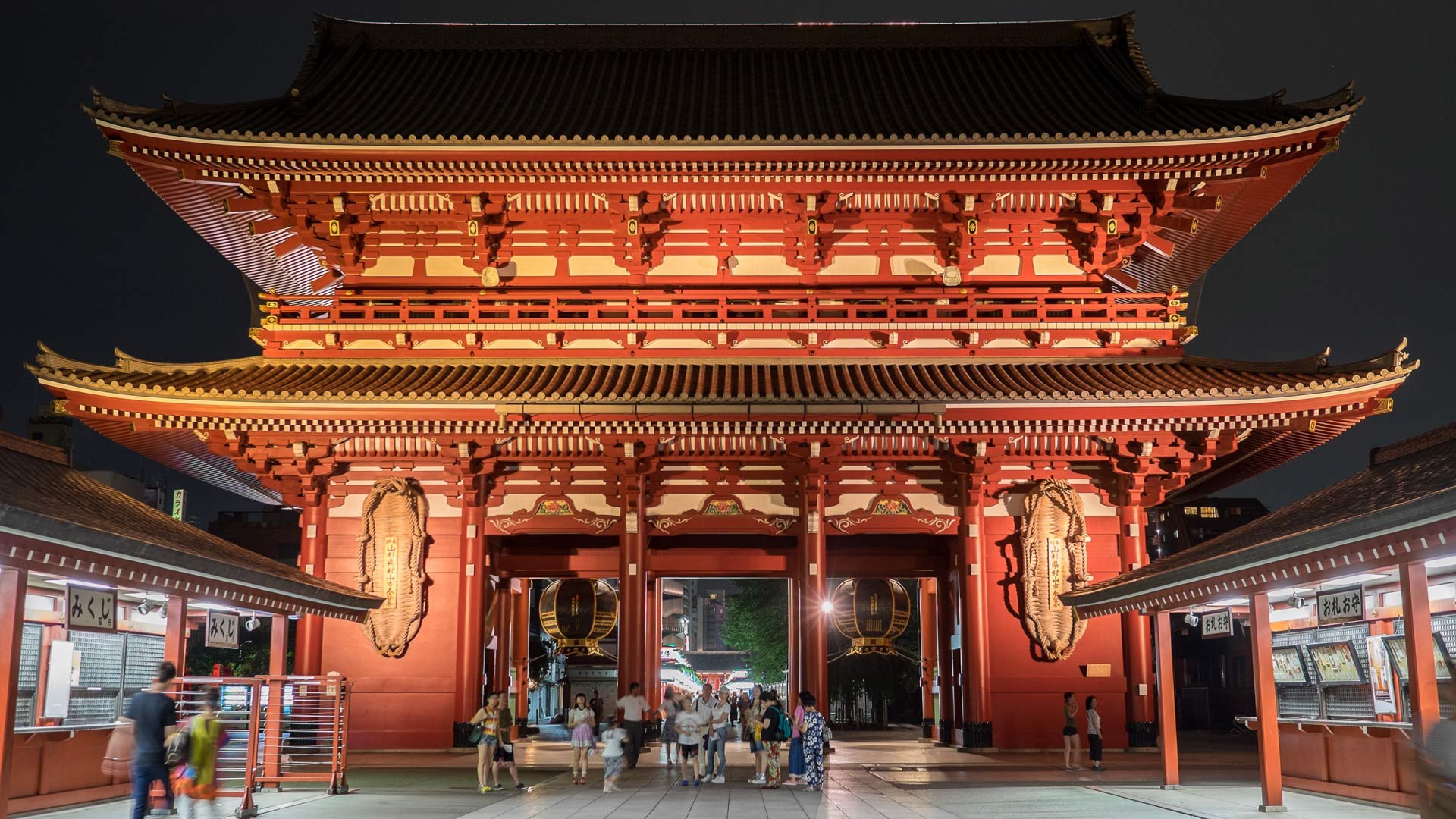 Храм в Асакуса Япония
