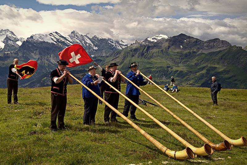 آداب و رسوم سوئیسی ها