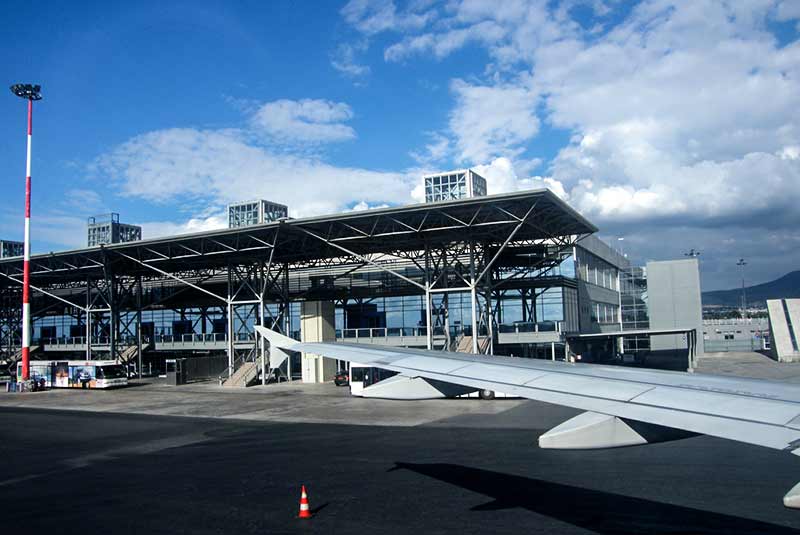 فرودگاه بین‌المللی سالونیک در یونان
