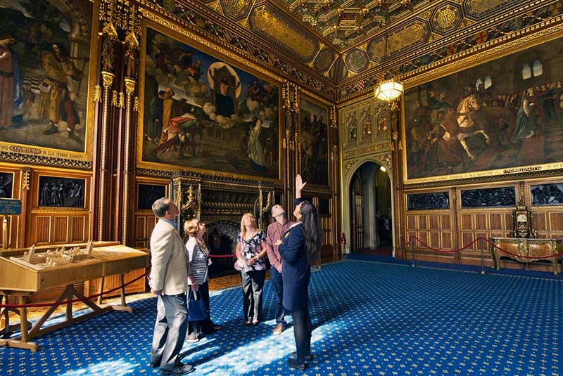 اتاق ردای ملکه در کاخ وست مینستر لندن