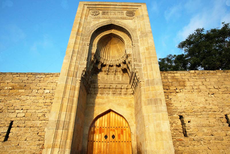 دروازه مراد در باکو