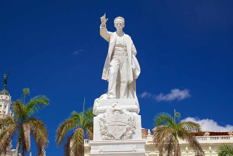 مجسمه خوزه مارتی در هاوانا