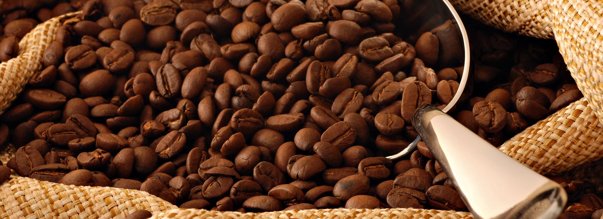 Оптовая торговля кофе. Оборудование для чайного магазина. Кофе на развес. Магазин чая. Ассортимент чайных лавок.