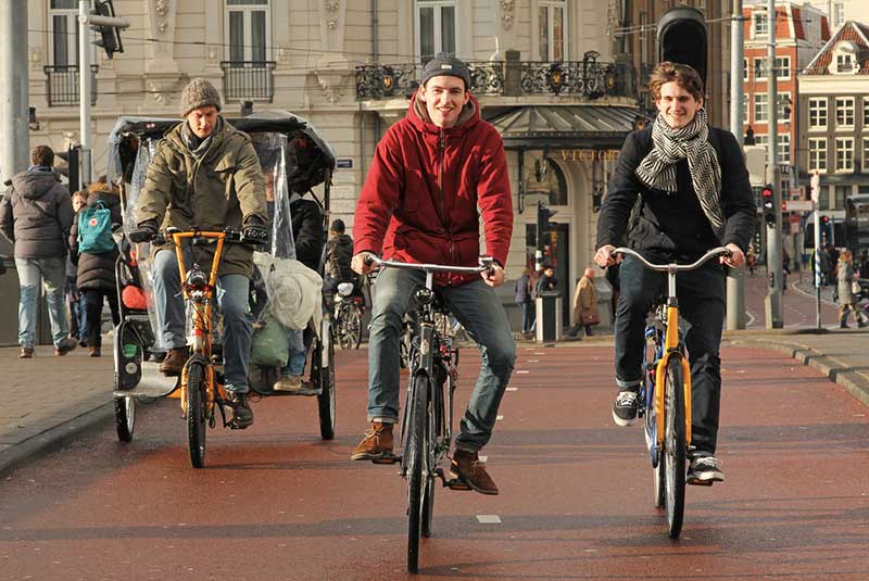 آداب دوچرخه سواری در آمستردام
