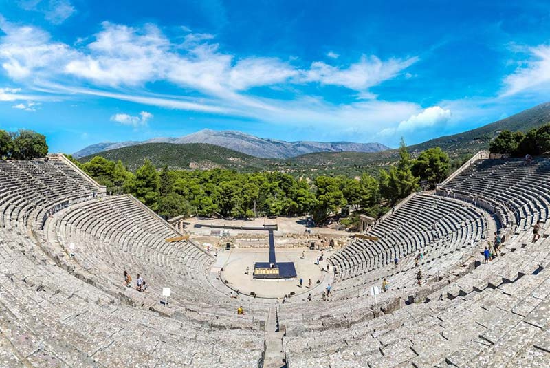 تئاتر باستانی اپیداریوس در یونان