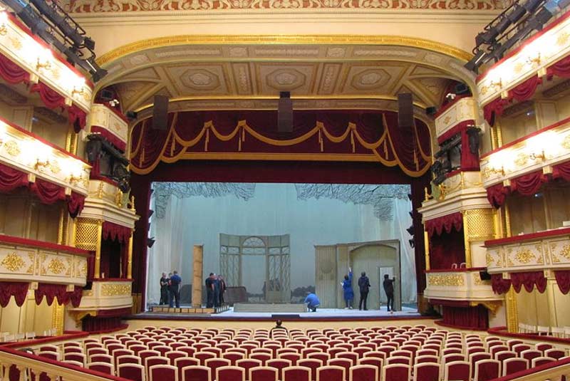 تئاتر مالی روسیه