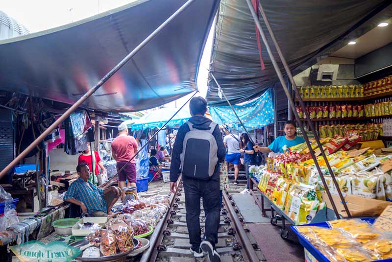 بازار ریلی ماکلونگ - بانکوک