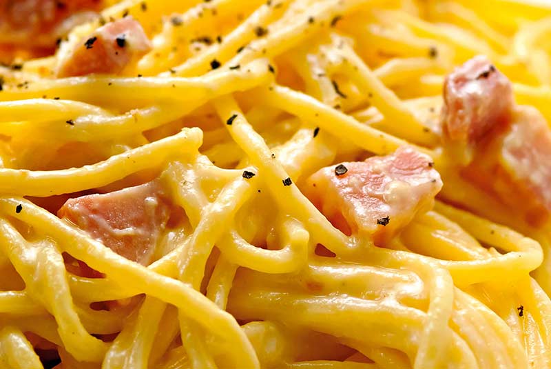 پاستا کاربونارا - غذای ایتالیایی