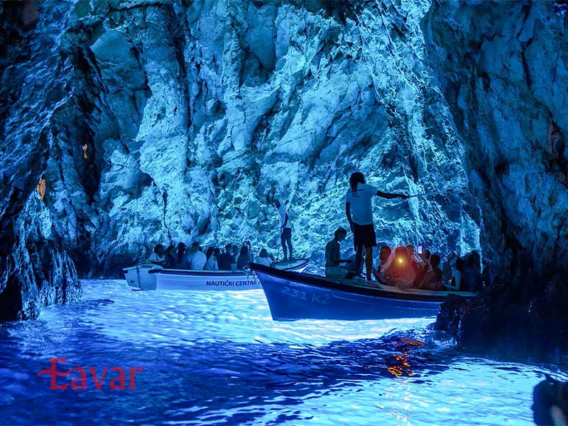 غار آبی بیسه وو از دیدنی های طبیعی کرواسی