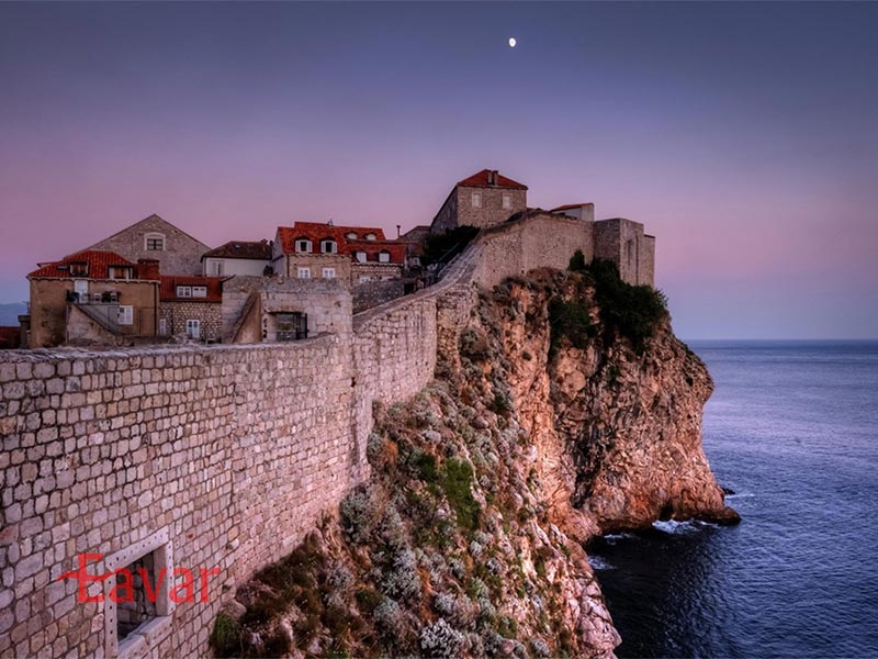 دیوارهای شهر قدیم دوبروونیک از جاهای دیدنی کرواسی