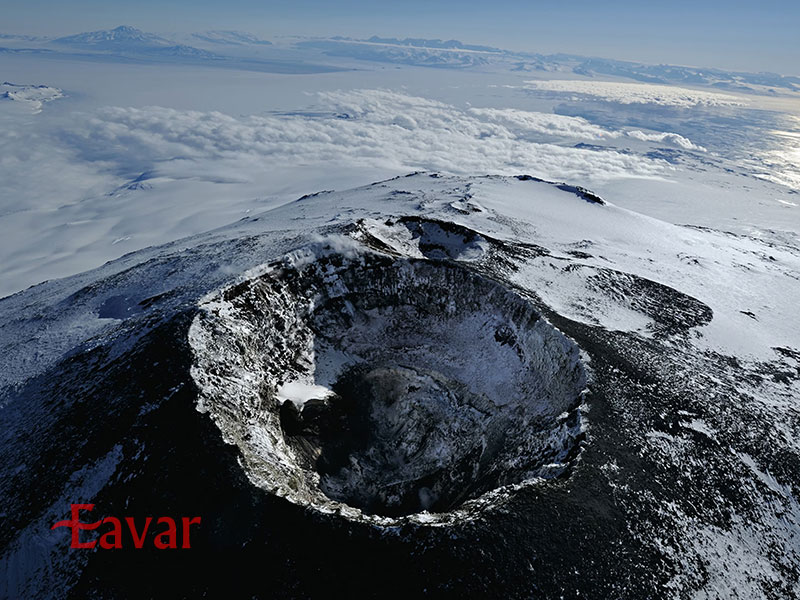 کوه اربوس از جاذبه های قطب جنوب