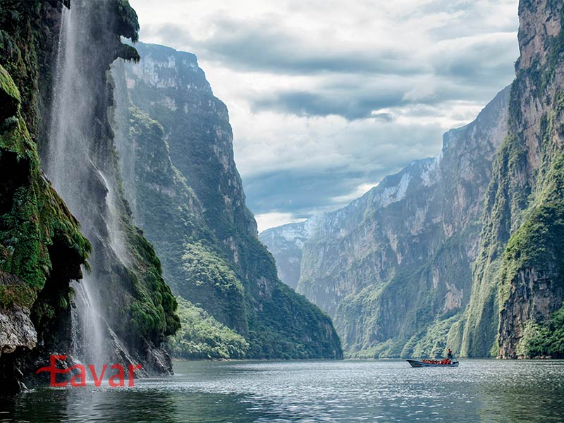 دره سومیدرو از جاذبه های طبیعی مکزیک