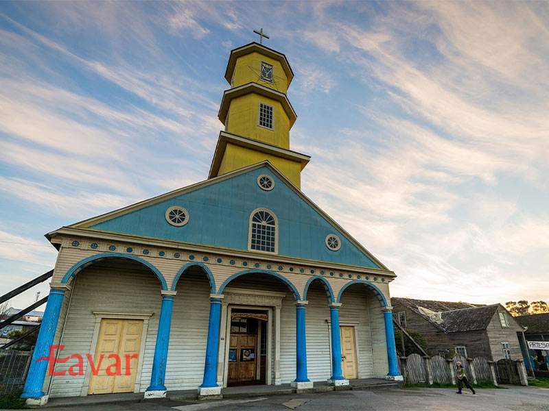 کلیساهای چوبی چیلوئه از دیدنیهای شیلی