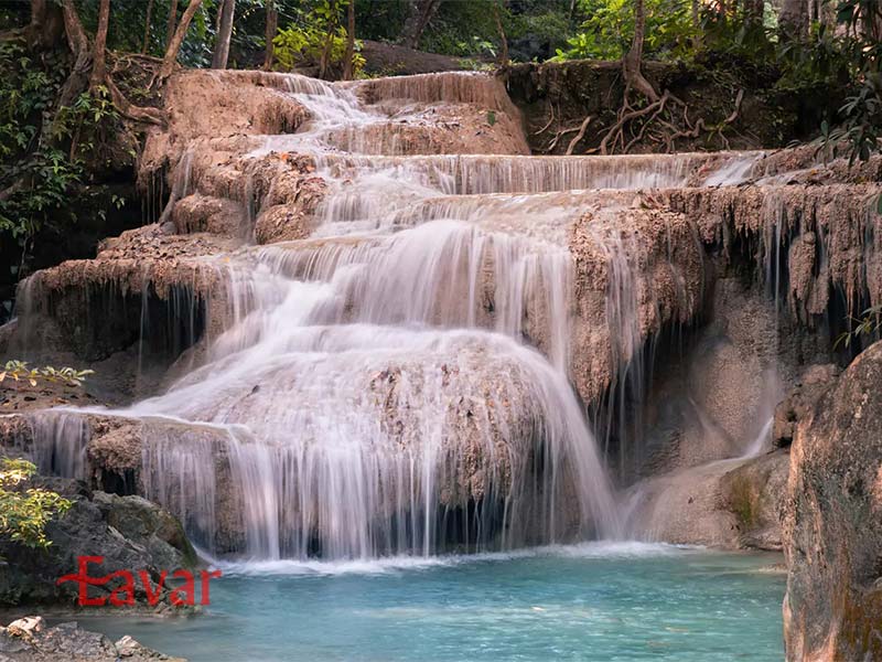 آبشار اراوان از دیدنی های طبیعی تایلند