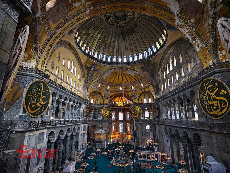 ایاصوفیه از دیدنی های نزدیک آب انبار باسیلیکا استانبول