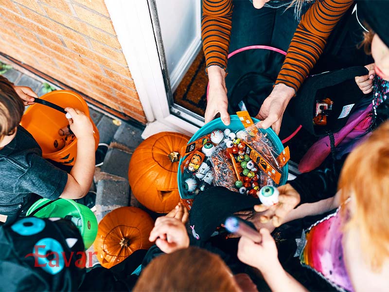 Trick-or-Treat از آداب و رسوم هالووین