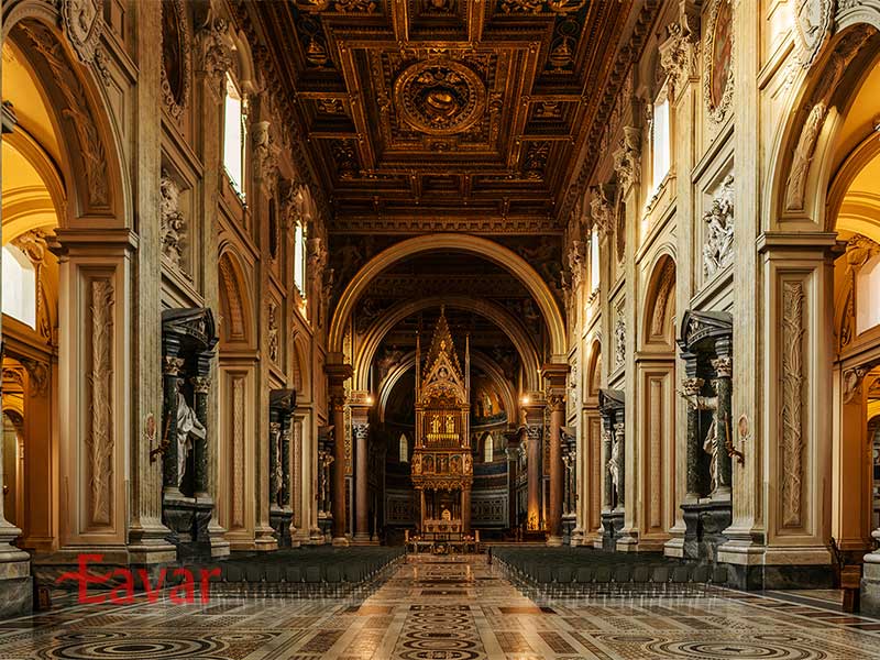 قصر لاتران از جاذبه های گردشگری واتیکان