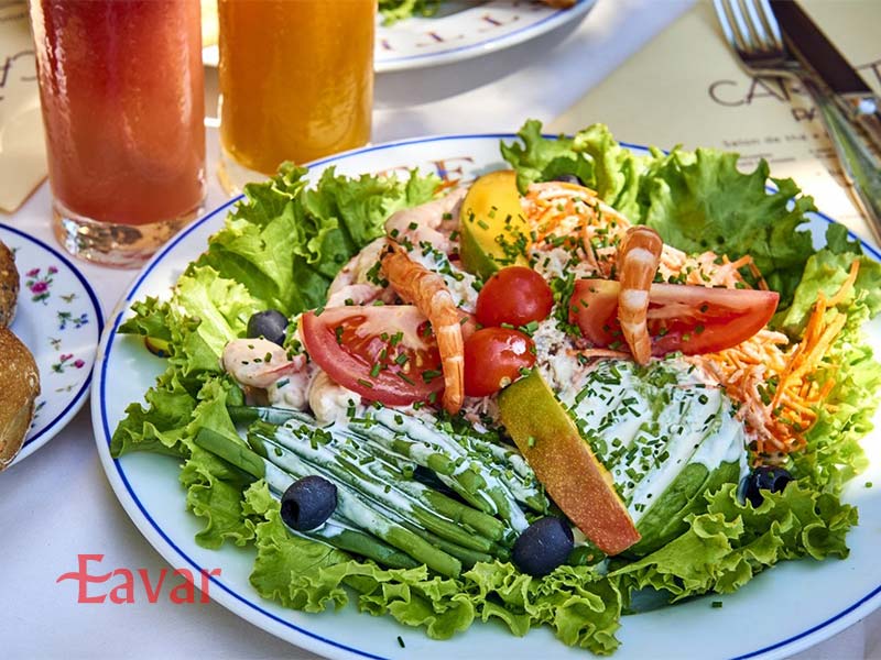 سالادهای کافه کرت ترکادرو پاریس