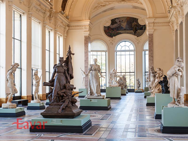 پتی پله از دیدنی های نزدیک رستوران آنترکوت پاریس