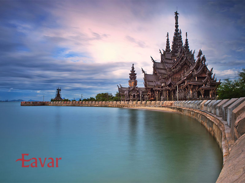 معبد حقیقت از جاهای دیدنی پاتایا در تایلند