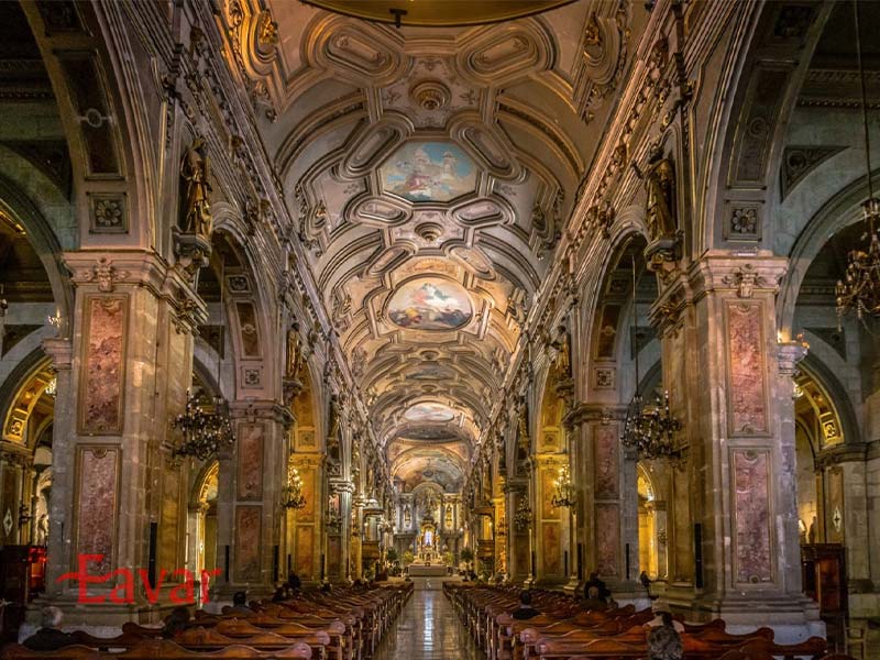 کلیسای جامع سانتیاگو از بناهای تاریخی شیلی