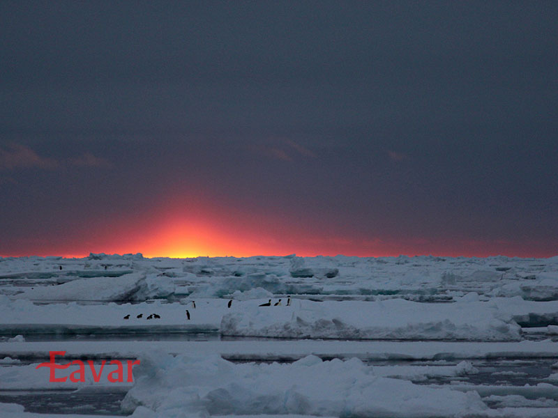 روز و شب در قطب جنوب