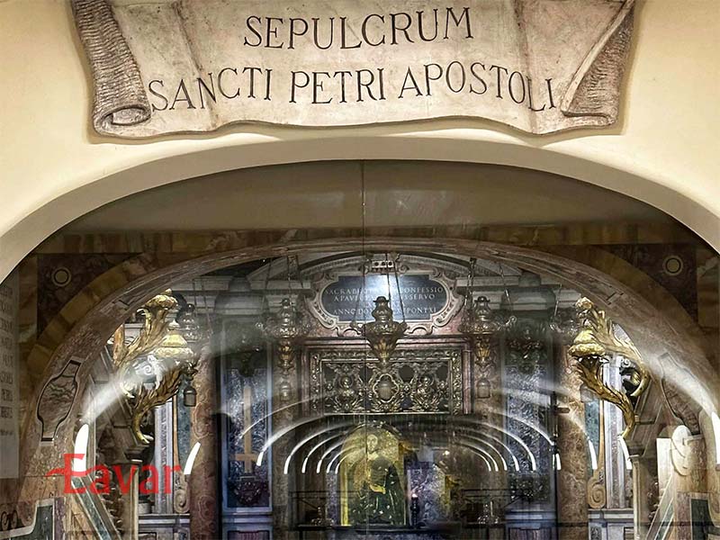 غارهای کلیسای سن پیترو واتیکان