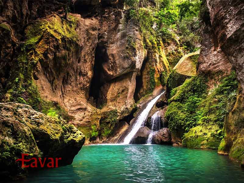 باسین بلو از مکان های دیدنی هائیتی