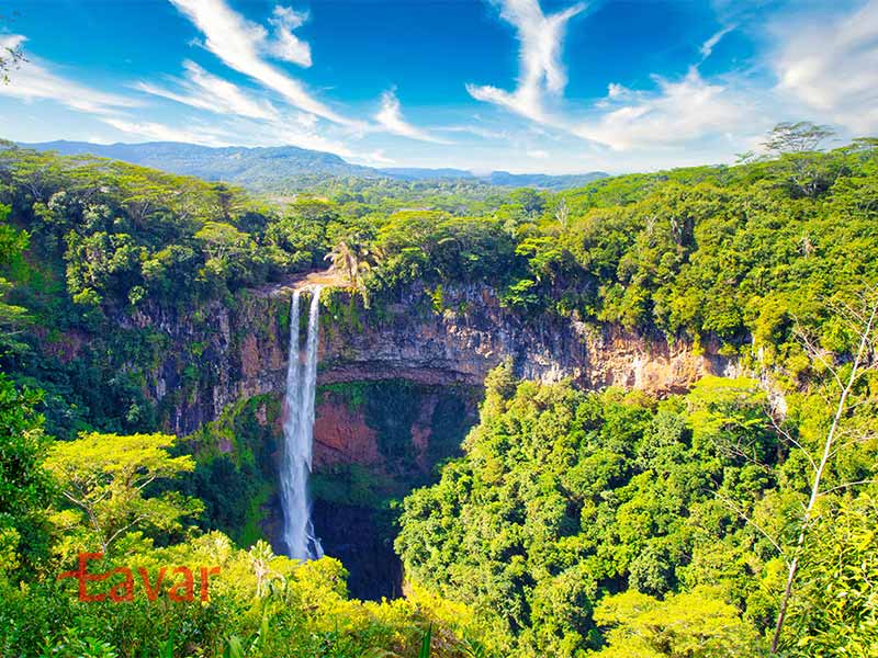 آبشار چامارل از جاذبه های گردشگری موریس