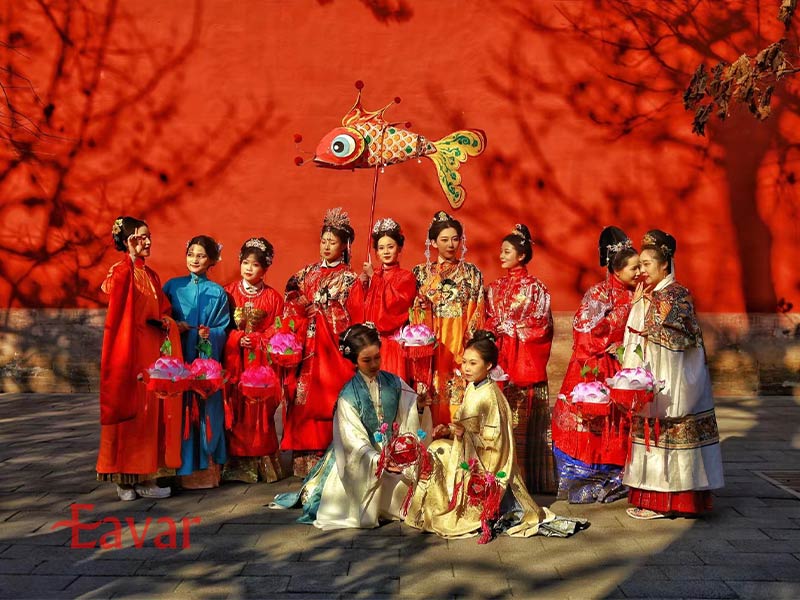 جشنواره فانوس چین از اعیاد سنتی عاشقانه