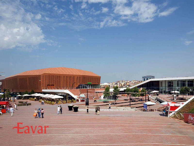 مرکز خرید میدان استانبول