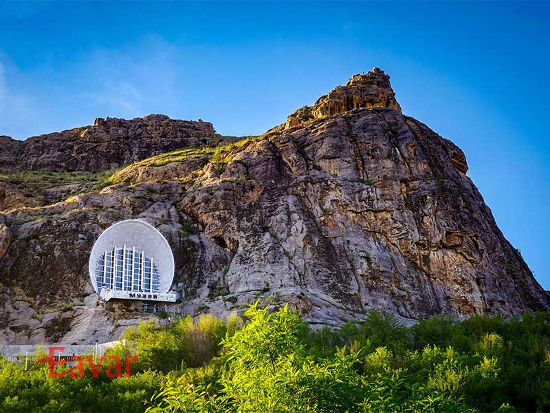 کوه مقدس سلیمان اوش از اماکن مذهبی قرقیزستان