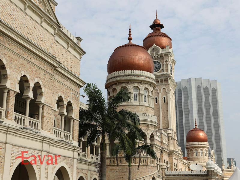 برج ساعت ساختمان سلطان عبدالصمد از برج های ساعت معروف جهان