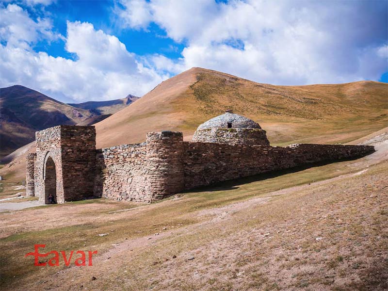 کاروانسرای تاش رباط از جاهای دیدنی قرقیزستان