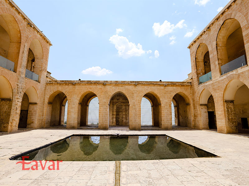 مدرسه قاسمیه از مکان های دیدنی ماردین