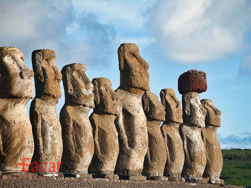 بدن مجسمه های موآی