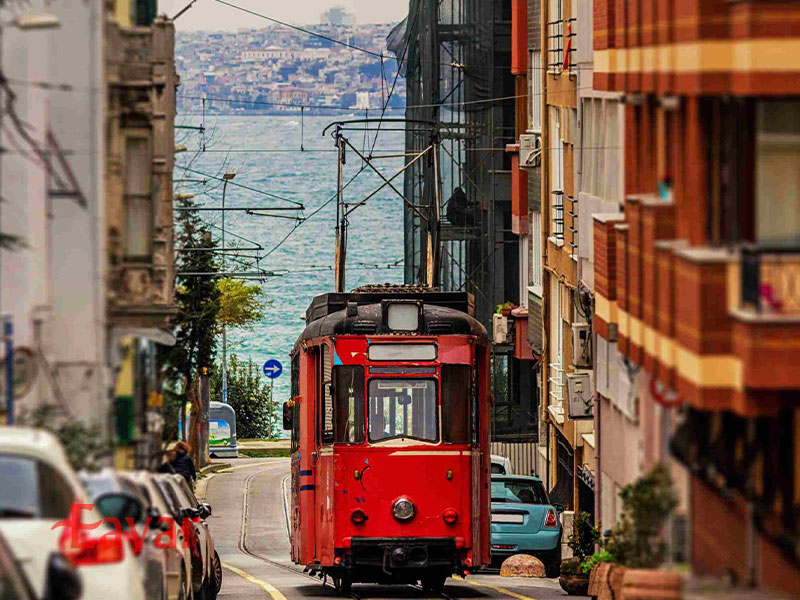 خط فونیکولار تاریخی تونل از جاذبه های گردشگری استانبول