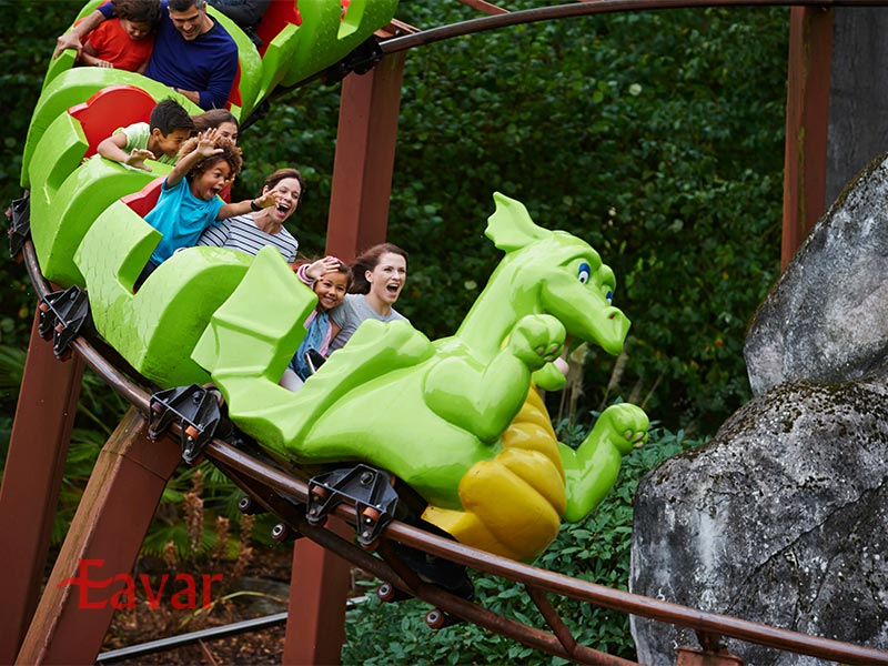 ترن هوایی شاگرد اژدها در لگولند دبی