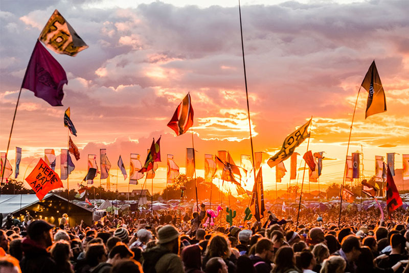 فستیوال گلستونبری در انگلیس