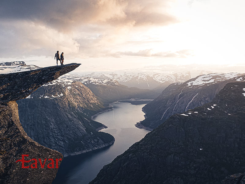 صخره ترول تونگا از دیدنیهای نروژ