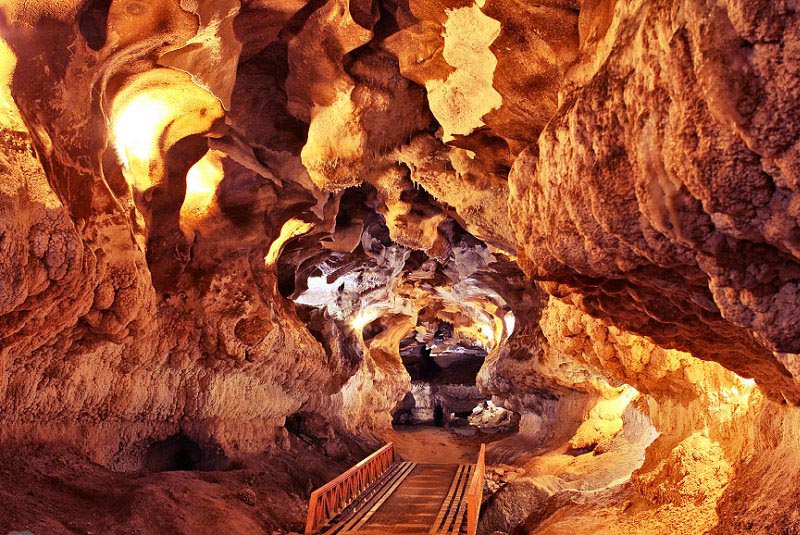 غار کتله خور