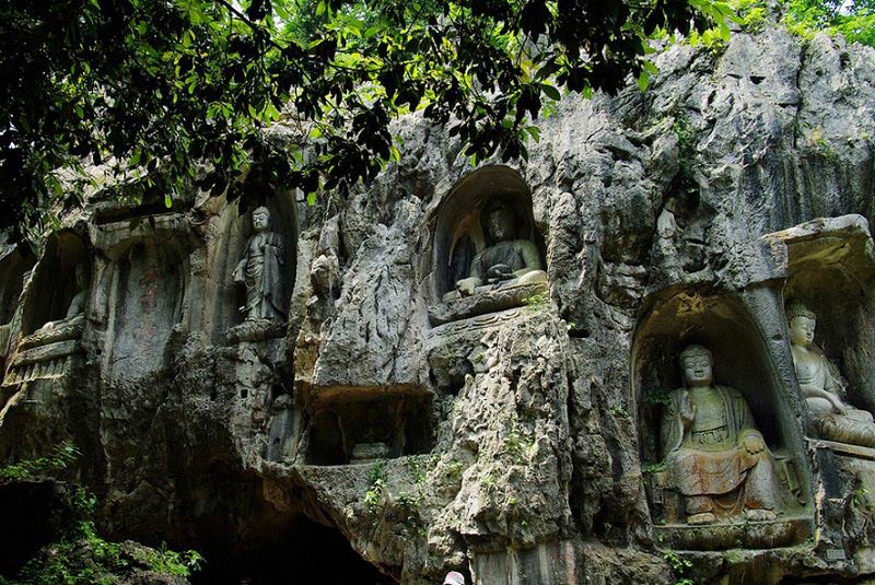 معبد لینگین از جاهای دیدنی هانگزو