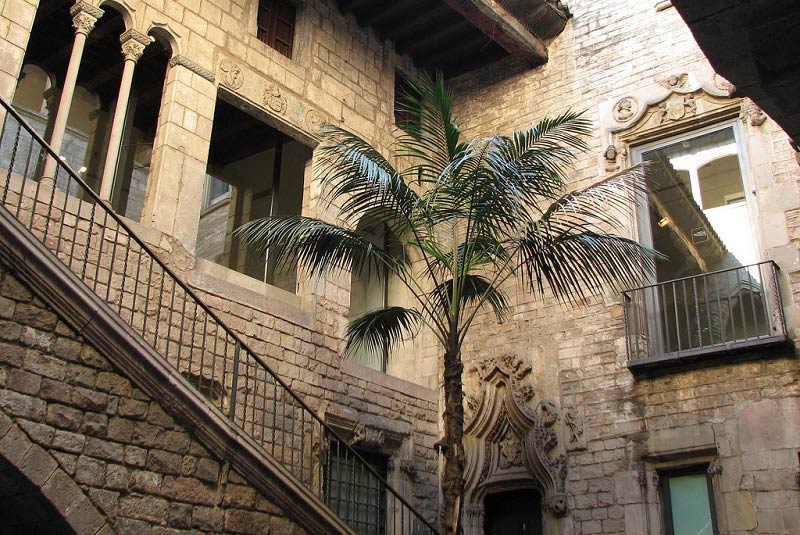 بنای موزه پیکاسو بارسلونا