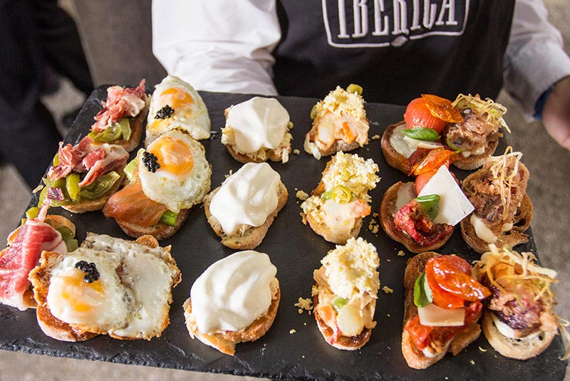 تاپاس و پینچو از غذاهای اسپانیایی