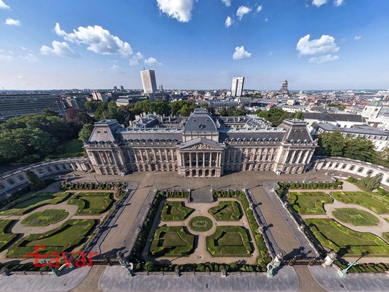 کاخ سلطنتی بروکسل از جاهای دیدنی بلژیک