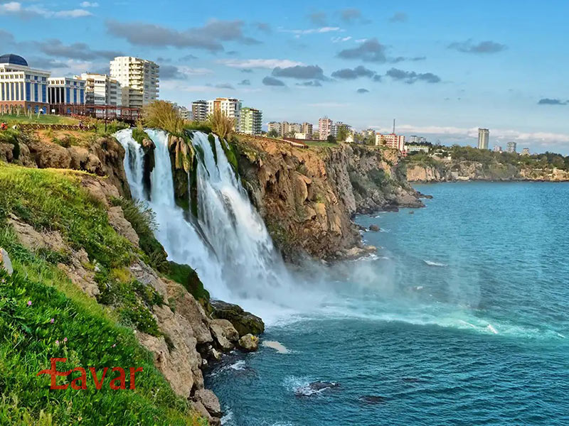 لارا از محله های مختلف آنتالیا برای رزرو هتل
